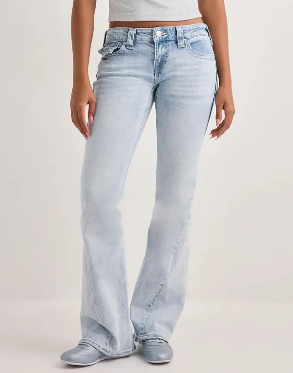 NWT True Religion Joey Mid Rise Flare Jeans Light Wash Size W29 🩵 - Image 6