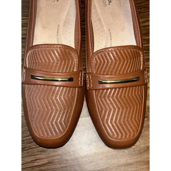 Woman's Loafers Clarks Cinnamon Brown Juliet Aster Loafer Size 9 - Image 16