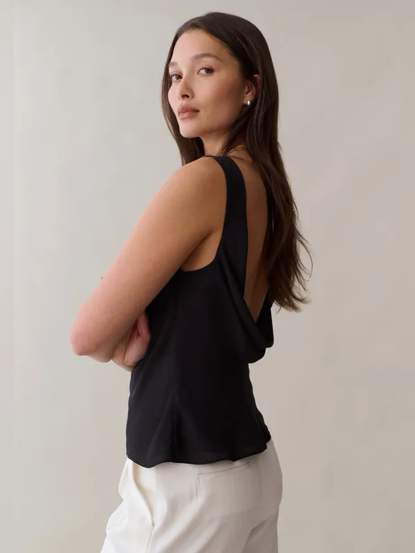 NWT KOURT by Few Moda Shannon Top size 0 Black cowl back top - Image 4