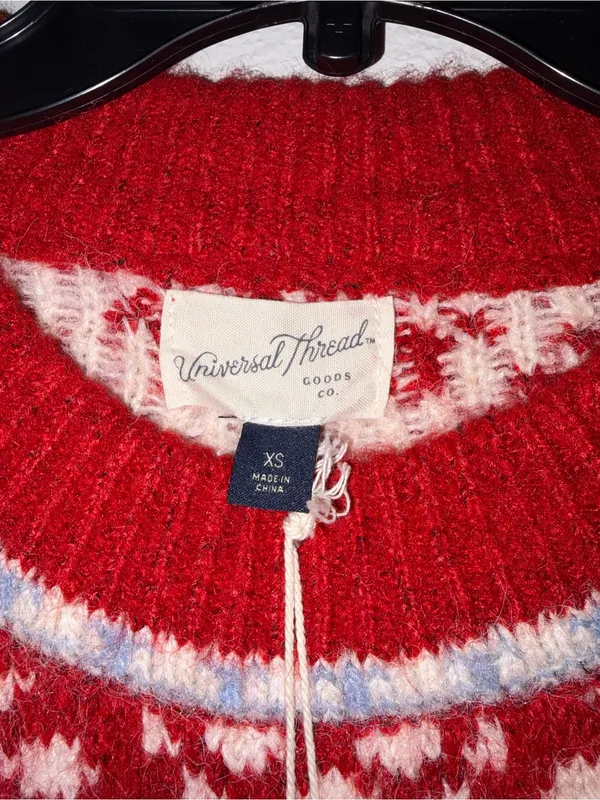 NWT Universal Thread Fair Isle Sweater XS Red White Snowflake Holiday Knit - Image 6