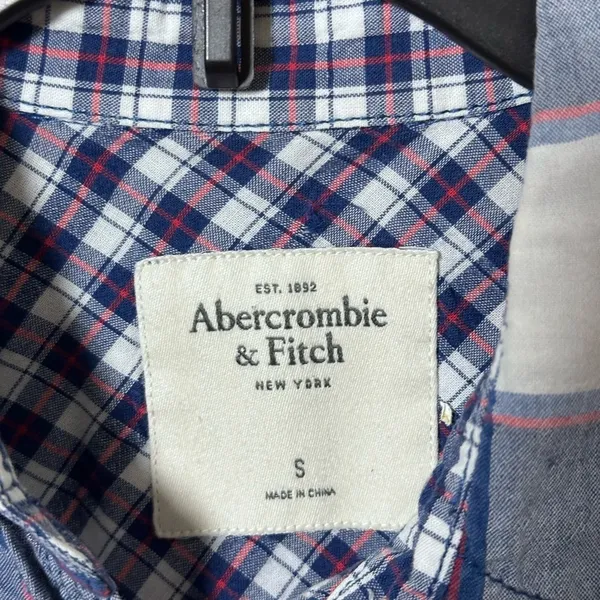 Abercrombie‎ & Fitch Women blue plaid button shirt size small - Image 4