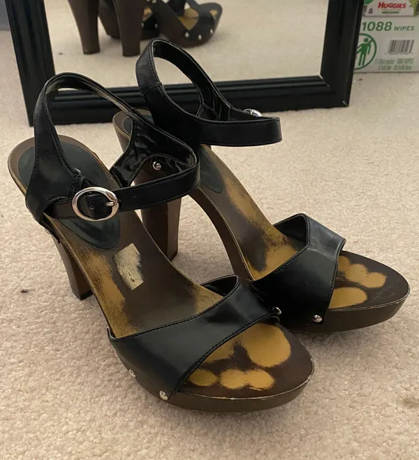 Black And Brown Studded Heels Size 8 - Image 5