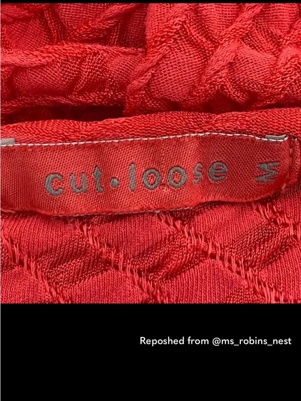 Cut Loose v neck honeycomb knit textured tank - Image 4