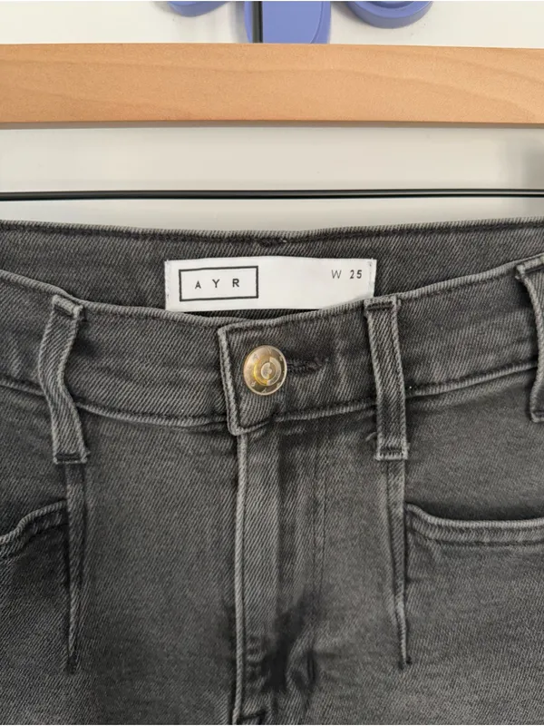 AYR 25 The Beat Jeans Washed Fade Black Barrel Relaxed Ankle Office Work Career - Image 6
