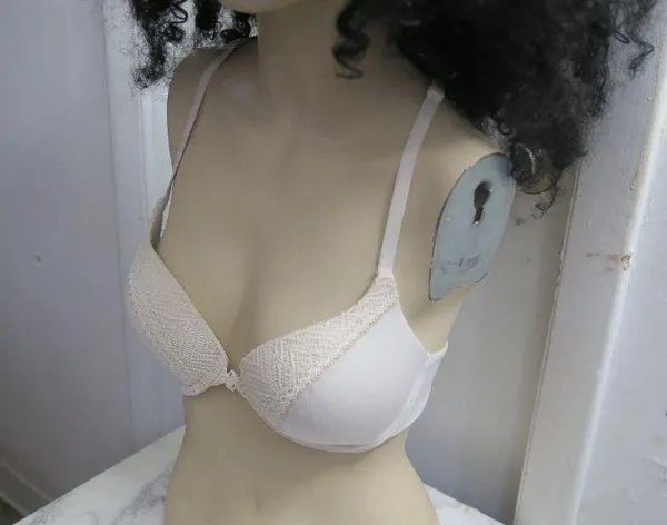 Victoria's Secret body by victoria perfect shape bra in white/ off white size 32D. - Image 3