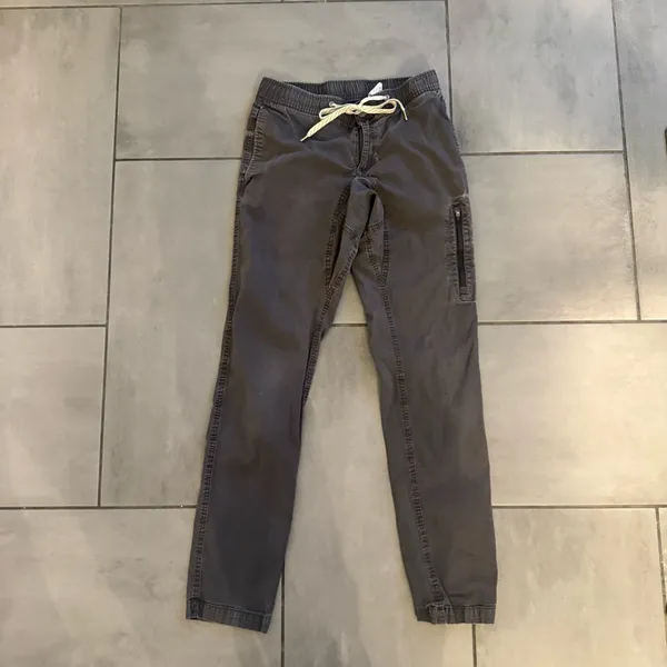 Vuori Ripstop Climber Pants in Gray - Image 2