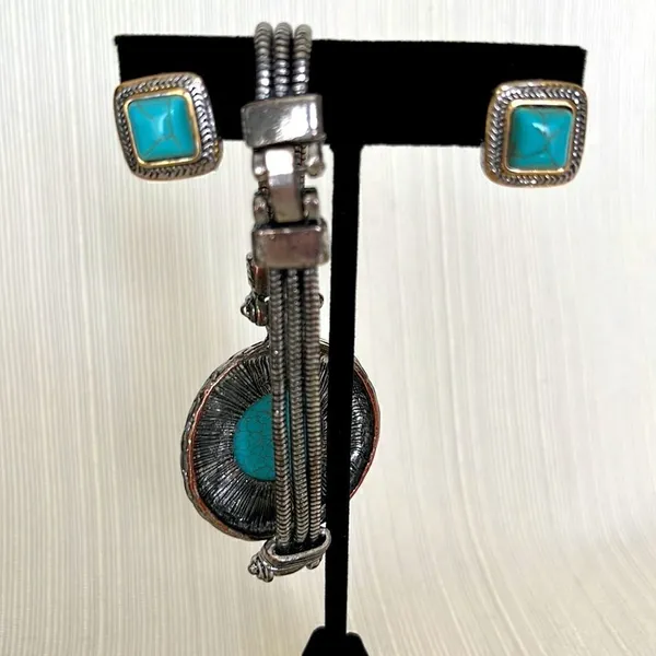 Boho Western Faux Turquoise Bracelet and Gold and Silver Tone Earrings - Image 2