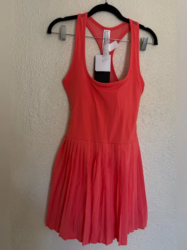 Fabletics Hot Shot Pleated Dress Classic Coral Pink Mini Dress W/ shorts size S - Image 5