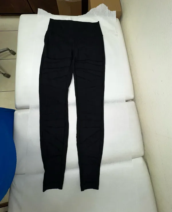 Lululemon Wunder Under Pant (Hi-Rise) *Tech Mesh 28" Black size 8 - Image 4