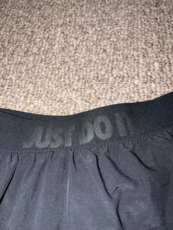 Nike Livestrong Dri-Fit Shorts - Image 4