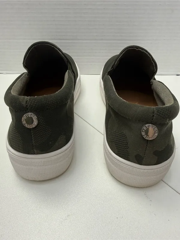 Steve Madden Gills Women's Camo Green Slip-On Platform Sneakers size 7.5 - Image 8