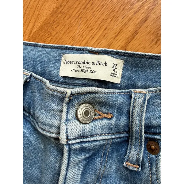 Abercrombie & Fitch Ultra High Rise The Flare Jeans Size 27 - Image 6
