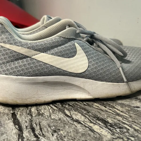 Nike Women's Gray Sneakers - Image 11