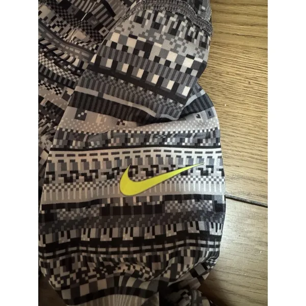 Nike Running Pro Dri Fit‎ Women Size Medium Pro Dri Fit Shirt 1/2 Zip Stretch - Image 8