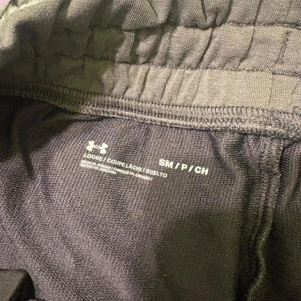 Under Armour grey sweatpants - Image 3