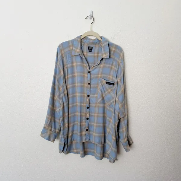 [Urban Outfitters] BDG Brendan Oversized Blue Flannel Plaid Shirt Size Medium M - Image 2