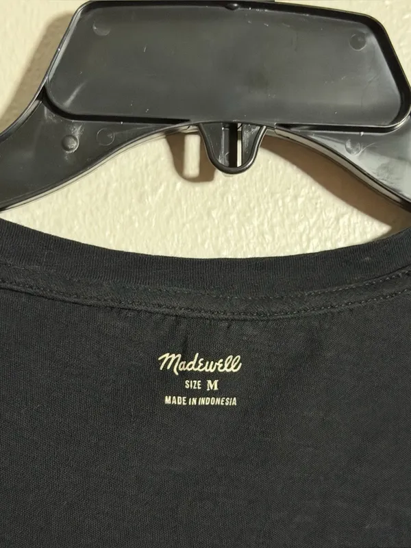 Madewell Women Minimalist Black Crewneck Tee Basic size M‎ - Image 4