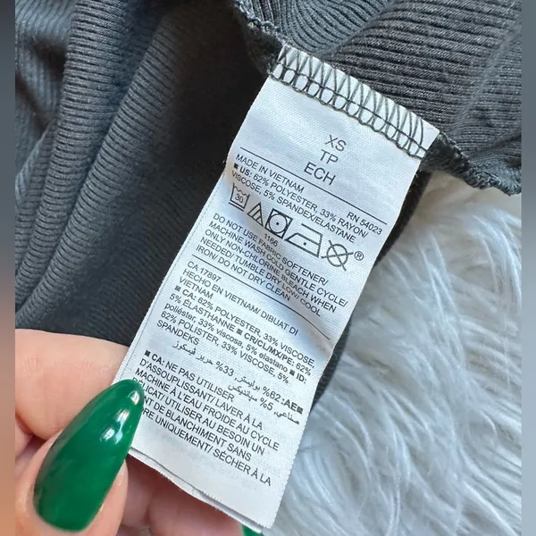 Old Navy ribbed active tank - Image 4
