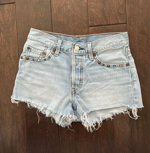 Levi’s Embellished Shorts - Image 7