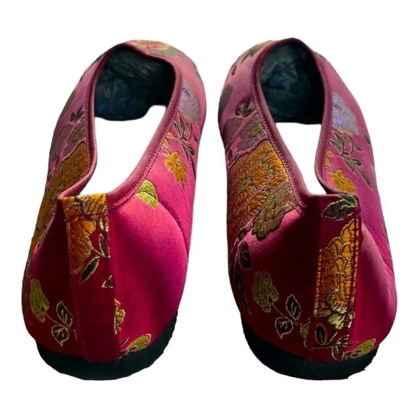 Embroidered Floral Ballet Flats Red Brocade Asian Inspired Slip-On Shoes 7.5 - Image 5