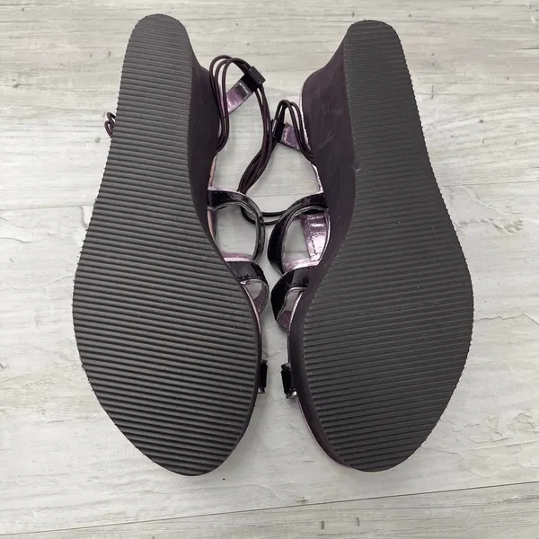 Avon Metallic Purple Strappy Platform Heels Y2K Chunky Cutout Sandals 6-6.5 - Image 7