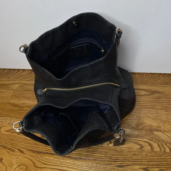 Madison Phoebe Shoulder Bag Black Grained Leather 3 Compartments 26224 - Image 6