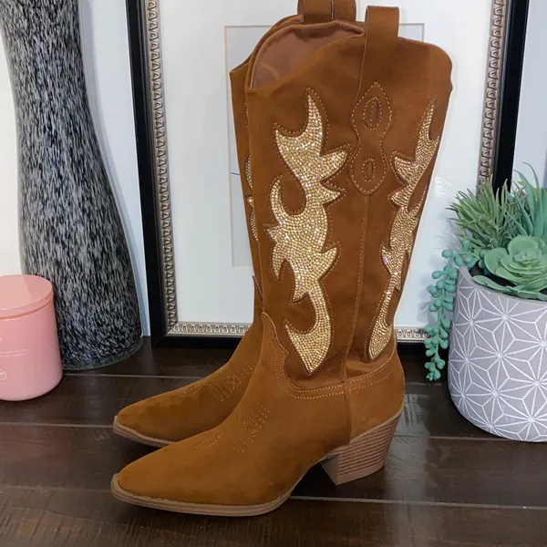 NWT!! Material Girl Brown Cowgirl Boots with Gold Accents Size 6.5 - Image 7