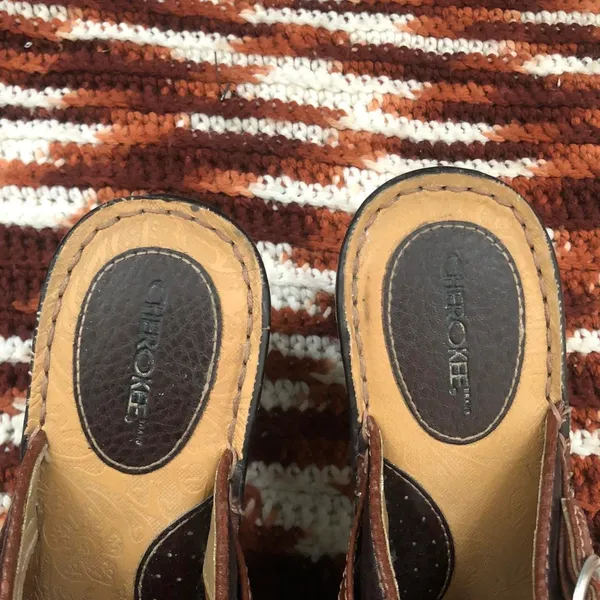 Y2K Vintage Cottagecore Granola Cherokee Brown Real Leather Clogs Silver Buckle Round Toe - Size 7 #boho #hippie #western Measurement in pics - Image 3