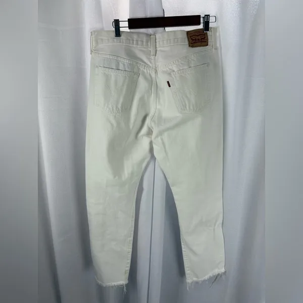Levi’s‎ 501 White Distressed Button Fly Jeans Size 32 EUC - Image 5