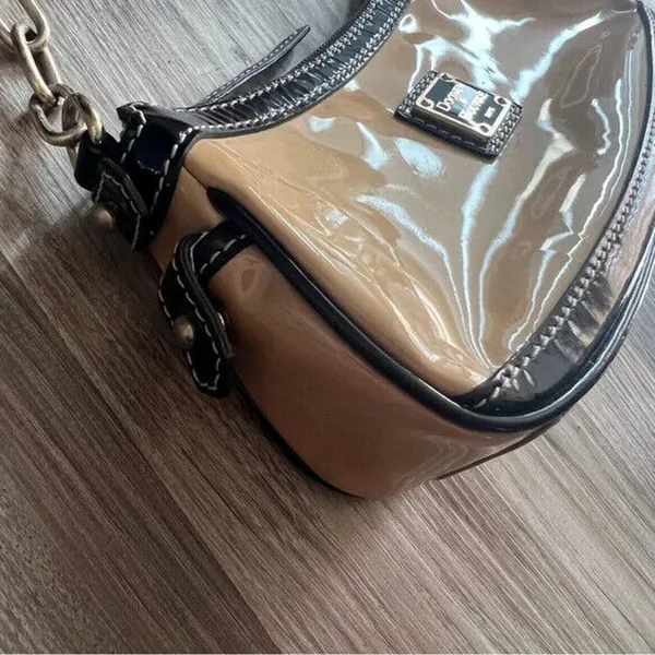 Dooney & Bourke Cream Brown Trim Small Patent Purse J6423747 - Image 3