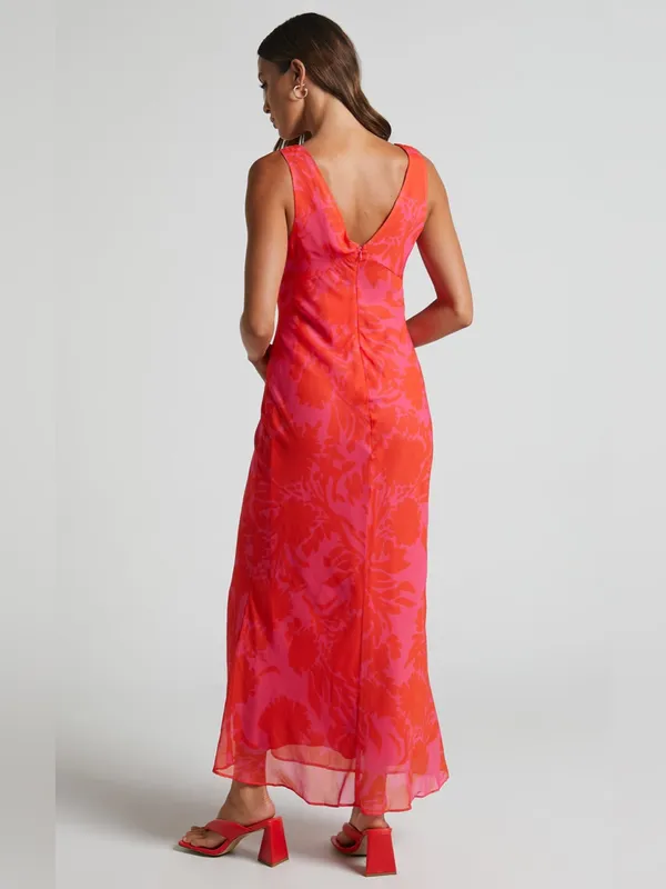 Showpo Jodie Midi Dress. Size: 12. V-Neck Slip Dress in Pink Floral. - Image 3