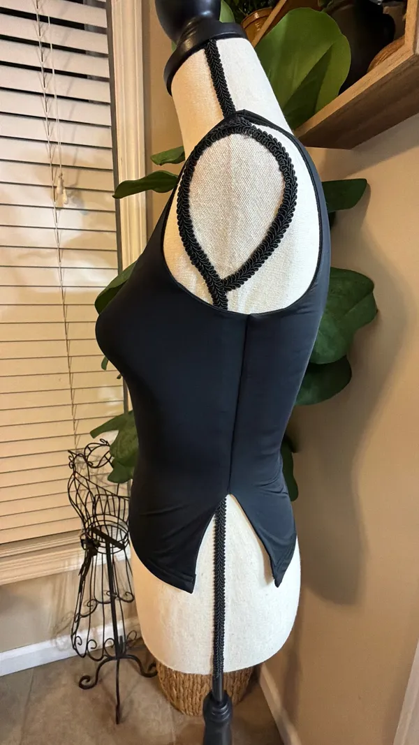 Princess Polly Black Ruched Scoop Tank - Image 2