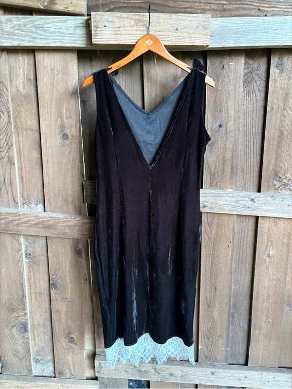 NWT Retro Stage Black Velvet Bow Lace Trimmed Dress - Image 2