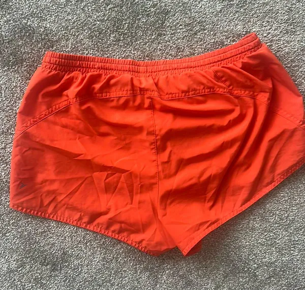 Old Navy Active Shorts - Image 2