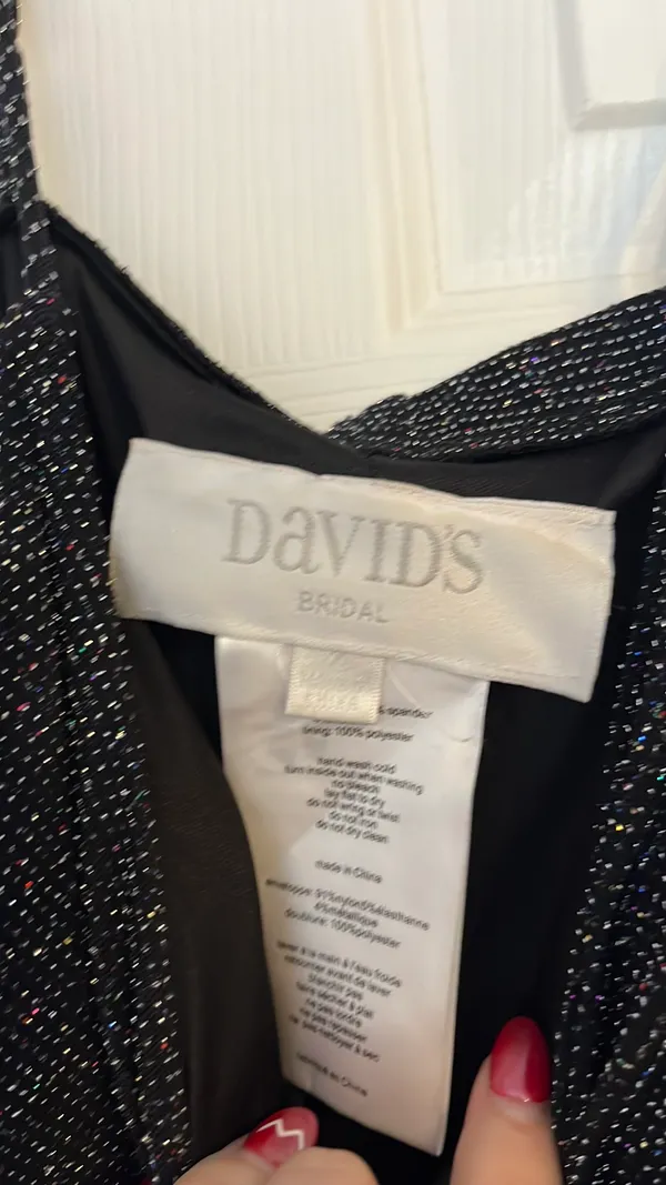 David's Bridal black sparkly prom dress - Image 4