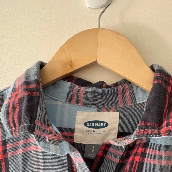 Old Navy‎ Blue and Red 100% Cotton Plaid Flannel Long Sleeve Shirt - Image 4