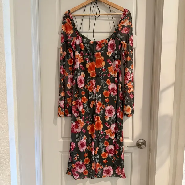 Vici Green Floral Fitted Long Sleeve‎ Midi Dress Size Large - Image 4