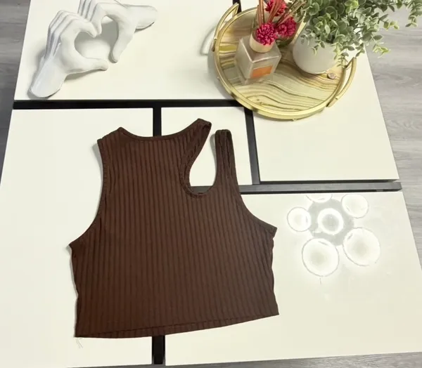 Sheila Fajl ✨ SHEIN Women’s Brown Ribbed Cutout Crop Tank Top – Size Small 🤎 - Image 3