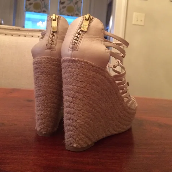 Size 8 Vince Camuto wedges - Image 4