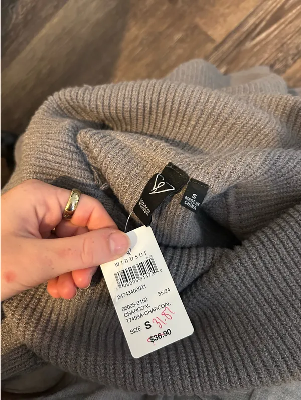 Windsor Off-the-Shoulder Sweater - Image 4
