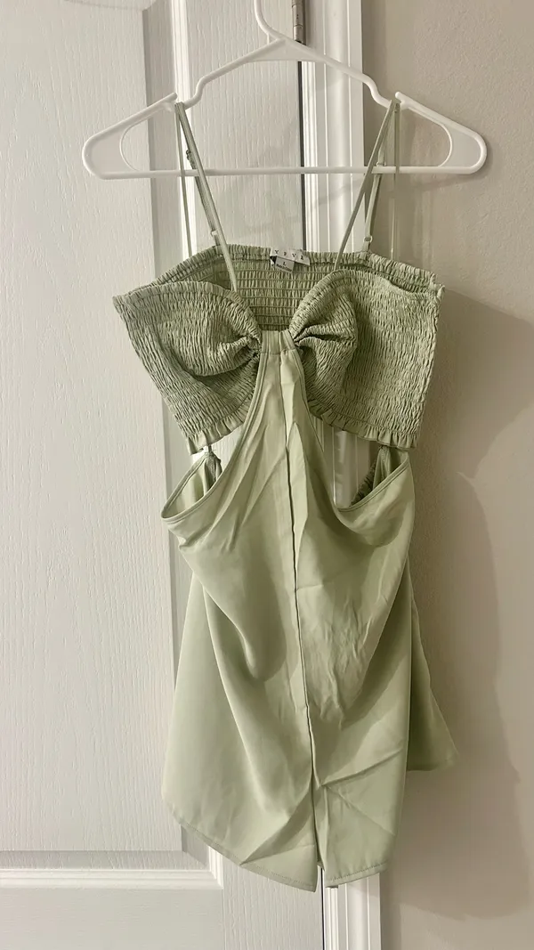 NWOT Sage Green Cutout Romper With Smoked Bust Size Large - Image 3