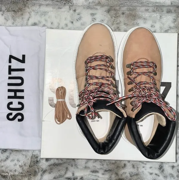 Schutz 🆕 BNIB | Marlua Leather Platform Lace Up Boot | Honey Beige & Black - Image 16