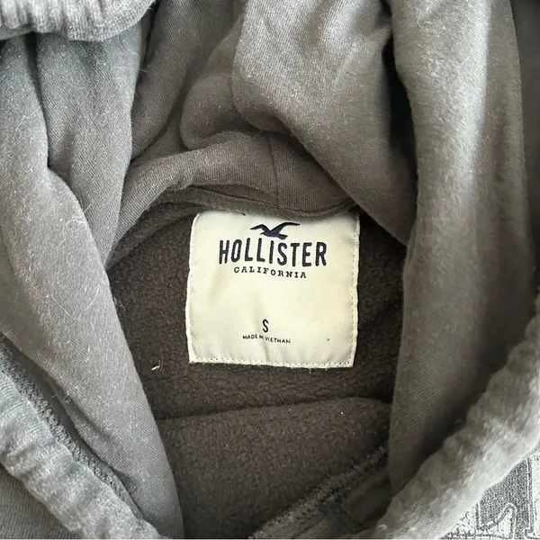 Hollister Graphic Oversized Hoodie Women’s Size Small - Image 5