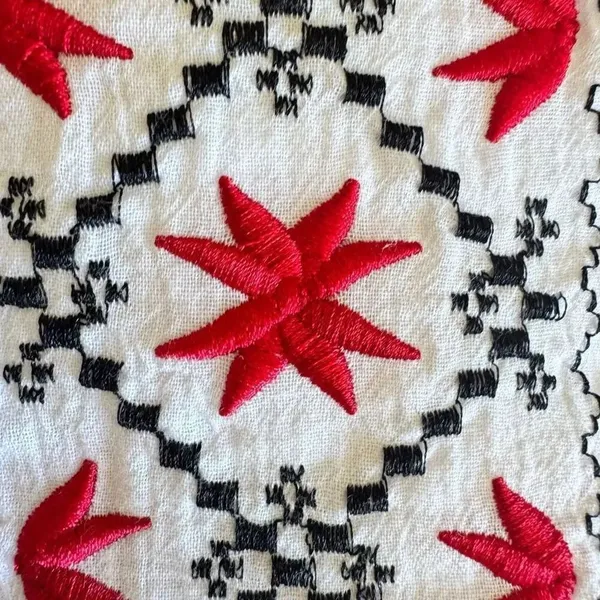 Ouwei White Red Black Embroidered Ethnic Festival Blouse SZ XL #2488 - Image 5