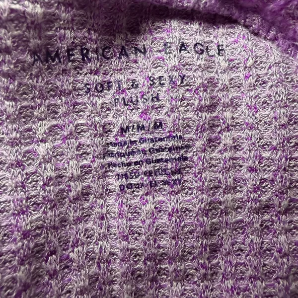 American Eagle women's purple soft & sexy plush waffle knit Vneck sweater medium - Image 4
