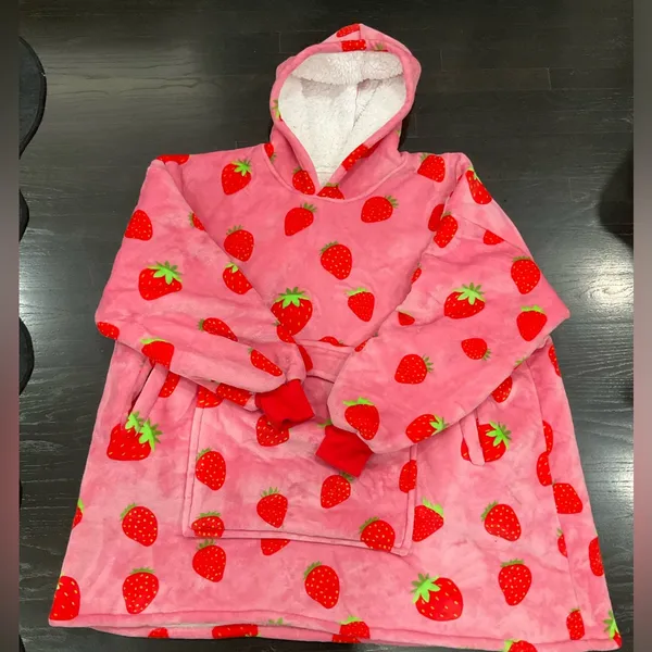 Supersized‎ Strawberry Hoodie With Pouch And Pockets - Image 5