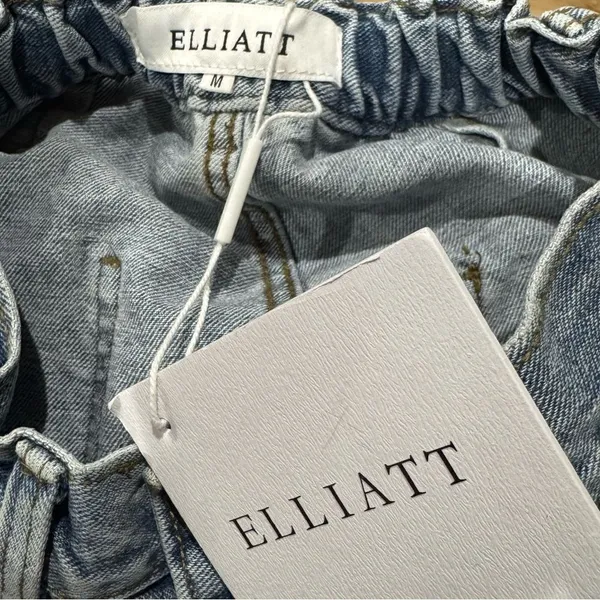 NEW Revolve Elliatt Paperbag Raw Hem Jeans With Removable Pocket Women’s Medium - Image 2