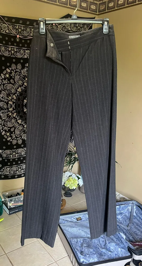 Apt 9 Dress Pants - Image 4