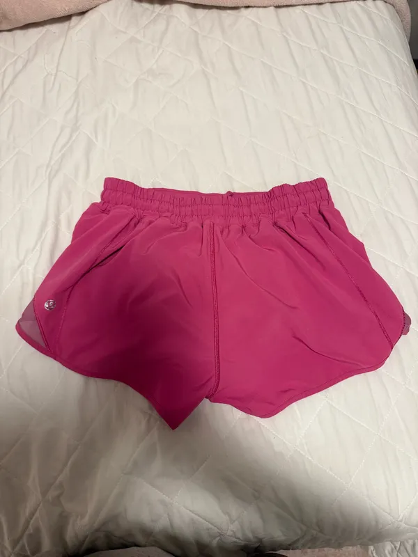 Lululemon Shorts Hotty Hot - Image 2