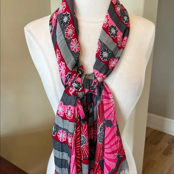 Vera Bradley Colorful Hippie Vibe Pink Gray Red Flowered Scarf - Image 3